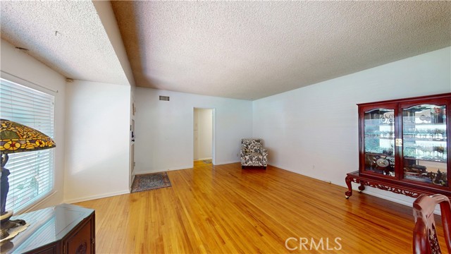 13322 Valleyheart N Drive, Sherman Oaks CA: https://media.crmls.org/medias/30b8574a-3e44-43b5-98a4-eafae9bf6586.jpg