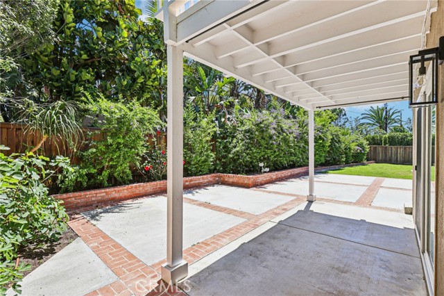 Detail Gallery Image 43 of 51 For 1742 Bonaire, Newport Beach,  CA 92660 - 4 Beds | 3 Baths