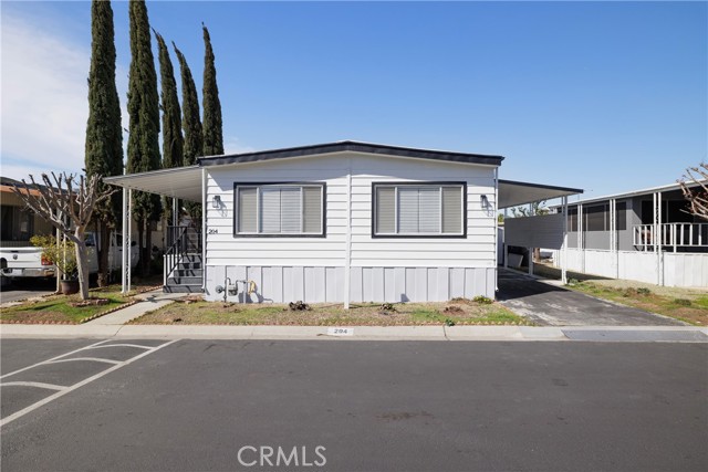 Detail Gallery Image 1 of 36 For 3700 Buchanan #204,  Riverside,  CA 92503 - 2 Beds | 2 Baths