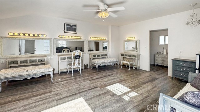 4742 Crow Road, Oakdale CA: https://media.crmls.org/medias/30b9dc5f-1ad4-40bd-9c29-c5795428bd0b.jpg