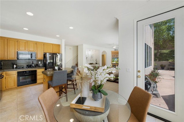 2 Westgate, Irvine CA: https://media.crmls.org/medias/30ba3afc-b107-446a-8a34-1b0edb65580e.jpg