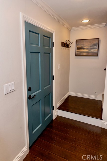 2414 Niagara Way, Costa Mesa CA: https://media.crmls.org/medias/30ba5c93-fd3d-4970-a14a-edfd1f864527.jpg