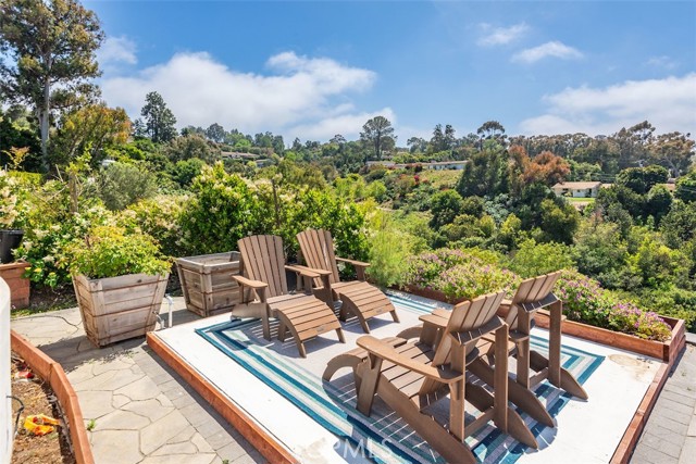 2 El Concho Lane, Rolling Hills CA: https://media.crmls.org/medias/30ba5d61-af02-4687-83f0-83518b0d880c.jpg