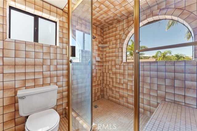 21998 Strawberry Lane, Canyon Lake CA: https://media.crmls.org/medias/30ba8d85-94a5-4394-b124-2e7dfff6c05a.jpg