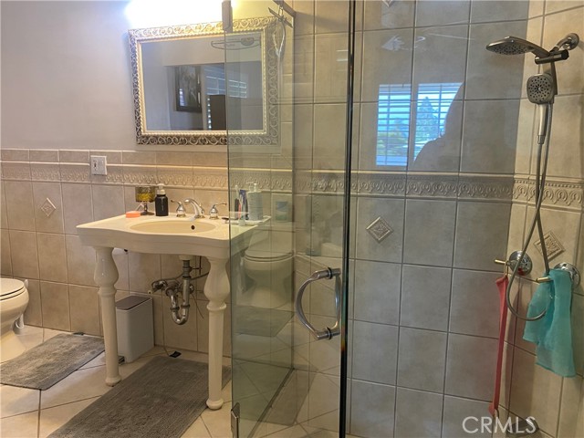 Detail Gallery Image 10 of 19 For 1776 San Bernardino Ave, Pomona,  CA 91767 - 4 Beds | 2 Baths