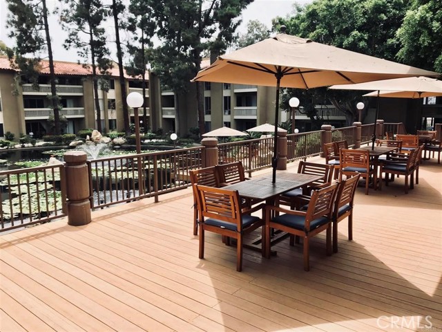 1775 Diamond Street, San Diego CA: https://media.crmls.org/medias/30bba406-8c0a-4947-94bc-47f8206c7434.jpg