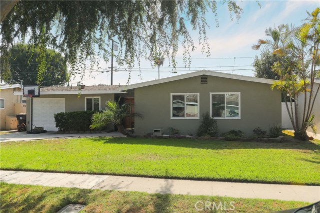 7002 E El Cedral St, Long Beach, CA 90815