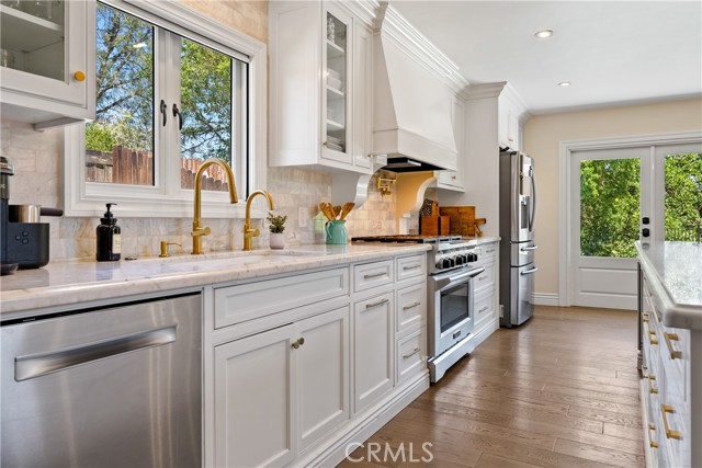 Detail Gallery Image 12 of 58 For 9900 Carmelita Ave, Atascadero,  CA 93422 - 3 Beds | 2/1 Baths