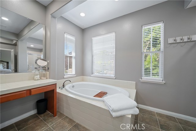 221 Silver Oak Drive, Paso Robles CA: https://media.crmls.org/medias/30bc820c-640d-4d59-9005-a402744dfd2d.jpg