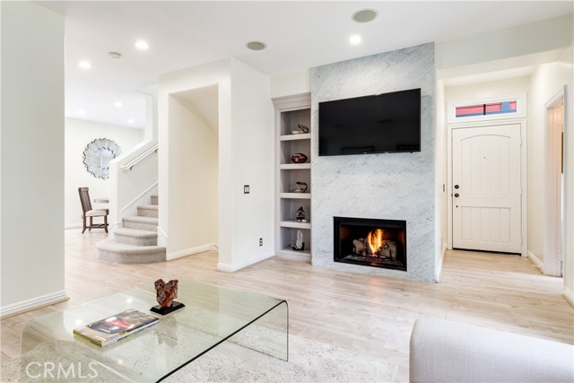Detail Gallery Image 6 of 41 For 2534 Bungalow Pl, Corona Del Mar,  CA 92625 - 3 Beds | 2/1 Baths