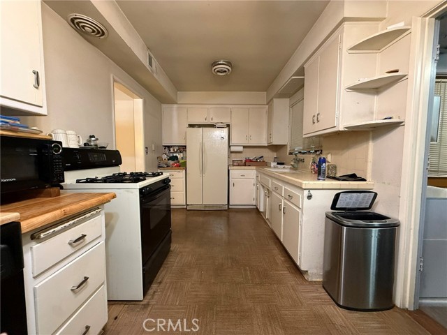 Detail Gallery Image 5 of 23 For 2211 1/8 Casitas Ave, Altadena,  CA 91001 - 3 Beds | 1 Baths