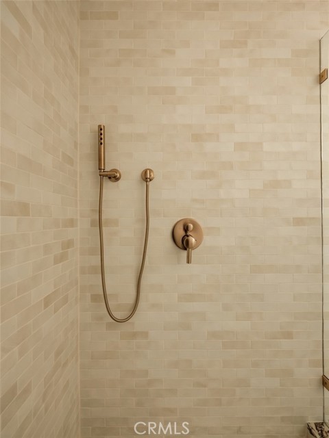 Detail Gallery Image 34 of 46 For 8960 Oak Park Ave, Northridge,  CA 91325 - 4 Beds | 3/1 Baths