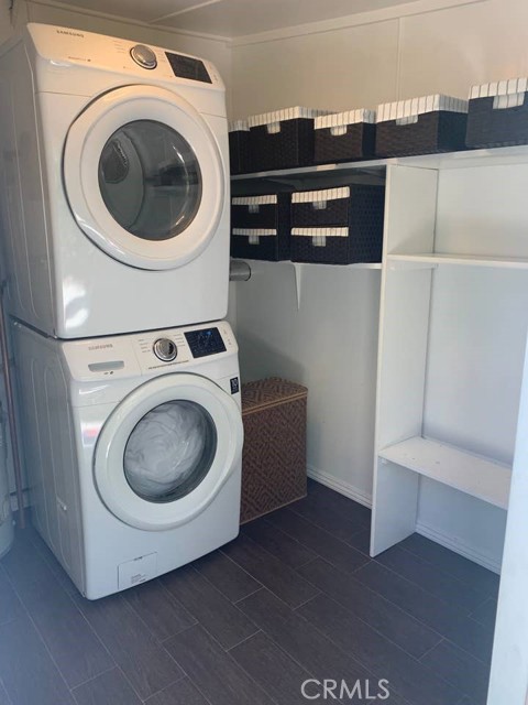 4323 Laurelgrove Avenue, Studio City CA: https://media.crmls.org/medias/30beda2e-f596-4e31-9f3f-9a0979a59a46.jpg