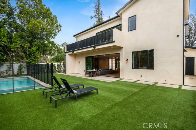 Detail Gallery Image 25 of 54 For 5929 Melvin Ave, Tarzana,  CA 91356 - 5 Beds | 6 Baths