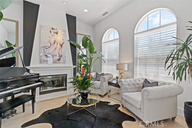 Detail Gallery Image 2 of 57 For 11823 Willard Ave, Tustin,  CA 92782 - 4 Beds | 3/1 Baths