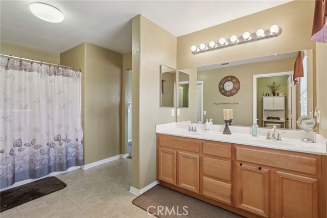 Detail Gallery Image 18 of 31 For 18418 Whitewater, Riverside,  CA 92508 - 4 Beds | 2/1 Baths