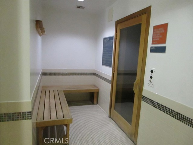 Detail Gallery Image 15 of 24 For 1234 Wilshire, Los Angeles,  CA 90017 - 1 Beds | 1 Baths