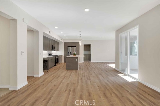 Detail Gallery Image 4 of 25 For 2850 Wagon Wheel #401,  Oxnard,  CA 93036 - 2 Beds | 2 Baths