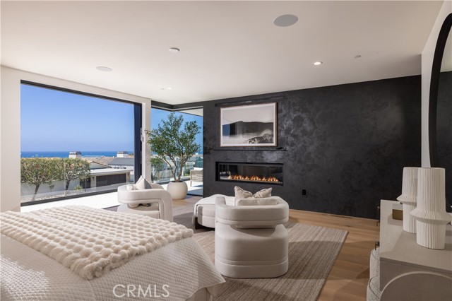 Detail Gallery Image 29 of 65 For 4539 Fairfield Dr, Corona Del Mar,  CA 92625 - 5 Beds | 5/2 Baths