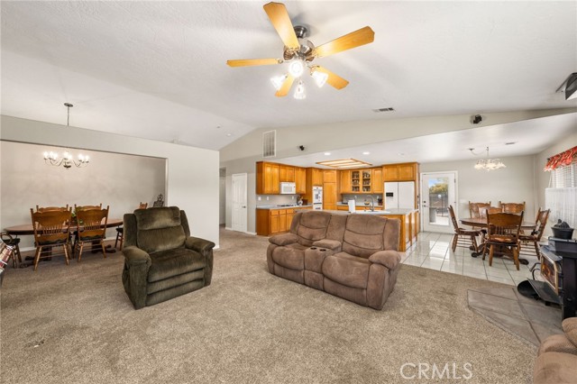 Detail Gallery Image 18 of 65 For 9975 Mesquite, Oak Hills,  CA 92344 - 3 Beds | 2 Baths