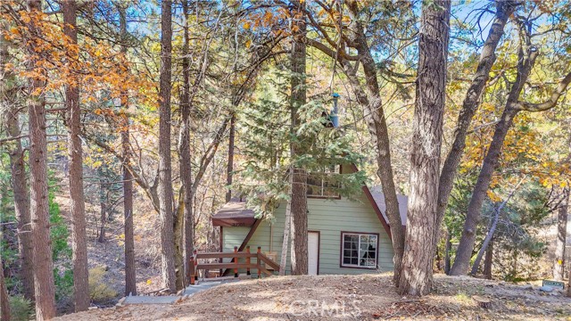 Detail Gallery Image 8 of 71 For 32703 Tulip Lane, Arrowbear,  CA 92382 - 2 Beds | 1 Baths