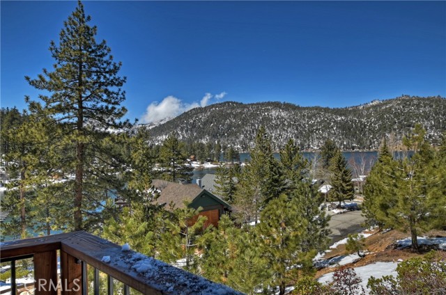 Detail Gallery Image 6 of 50 For 38595 Talbot Dr, Big Bear Lake,  CA 92315 - 3 Beds | 2/1 Baths