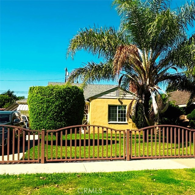 415 E Myrtle St, Santa Ana, CA 92701