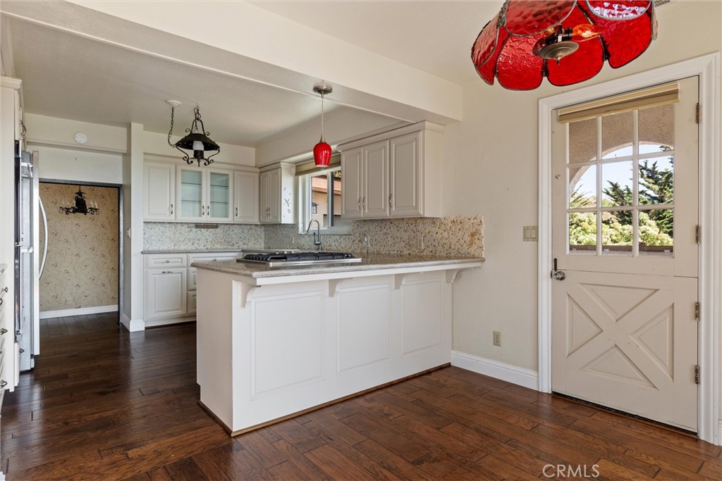 285 Bakersfield Avenue