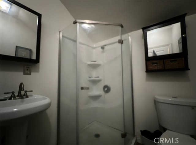 2619 Trinity Street, Los Angeles CA: https://media.crmls.org/medias/30c2a545-e7b9-4926-8264-ef5b119f16fd.jpg