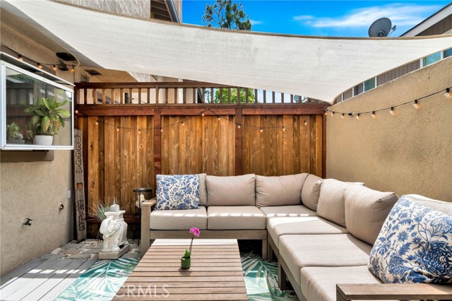 17601 Newland Street, Huntington Beach CA: https://media.crmls.org/medias/30c2a945-afb5-4ff9-8db1-c1218dba5c38.jpg