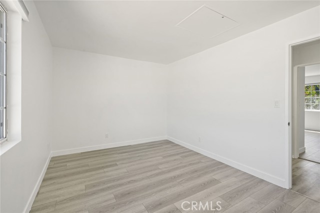 19211 Haynes Street, Reseda CA: https://media.crmls.org/medias/30c40b7c-840b-45d5-8dbf-4706c6abea3d.jpg