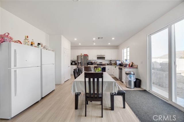 Detail Gallery Image 2 of 35 For 21192 Telegraph, Riverside,  CA 92507 - 6 Beds | 4 Baths