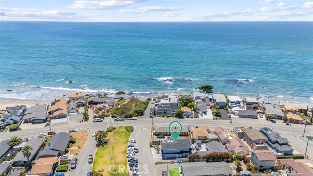 31 N 3rd Street, Cayucos CA: https://media.crmls.org/medias/30c64705-07bb-45b8-aee3-7faaa49a2499.jpg