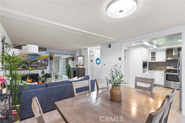 Detail Gallery Image 11 of 35 For 6635 Bridle Cir, Yorba Linda,  CA 92886 - 4 Beds | 2 Baths