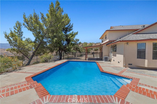 13620 Pales, Agua Dulce CA: https://media.crmls.org/medias/30c6c096-4b33-4259-b922-b87bf522b693.jpg
