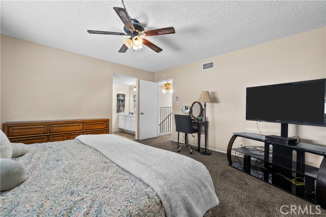 Detail Gallery Image 15 of 28 For 36659 Spanish Broom Dr, Palmdale,  CA 93550 - 3 Beds | 2/1 Baths