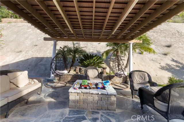 Detail Gallery Image 13 of 17 For 9434 Mclennan, Northridge,  CA 91343 - 3 Beds | 2 Baths