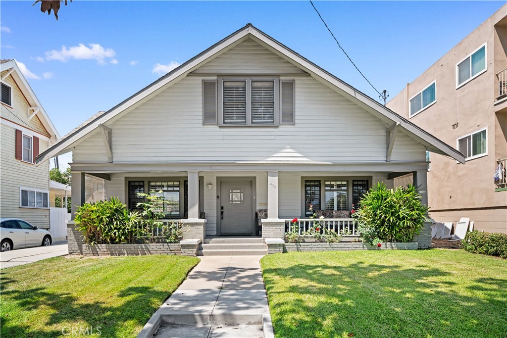 909 N. STONEMAN AVE