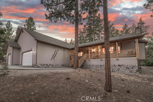 Detail Gallery Image 1 of 1 For 1021 Heritage Trl, Big Bear City,  CA 92314 - 5 Beds | 3 Baths