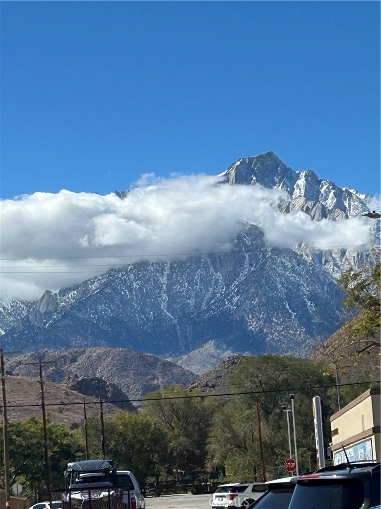 https://media.crmls.org/medias/30c8016c-805e-495d-80e3-f65390816e8e.jpg?preset=X-Large