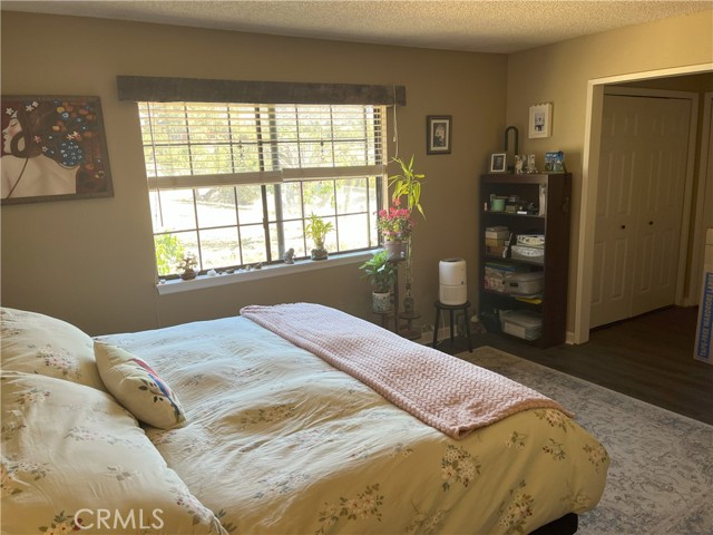 Detail Gallery Image 13 of 38 For 984 Pinon Rd, Pinon Hills,  CA 92372 - 3 Beds | 2/1 Baths