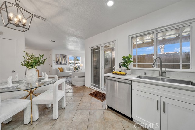 Detail Gallery Image 19 of 34 For 1200 Elm Ave a,  San Gabriel,  CA 91775 - 3 Beds | 2/1 Baths