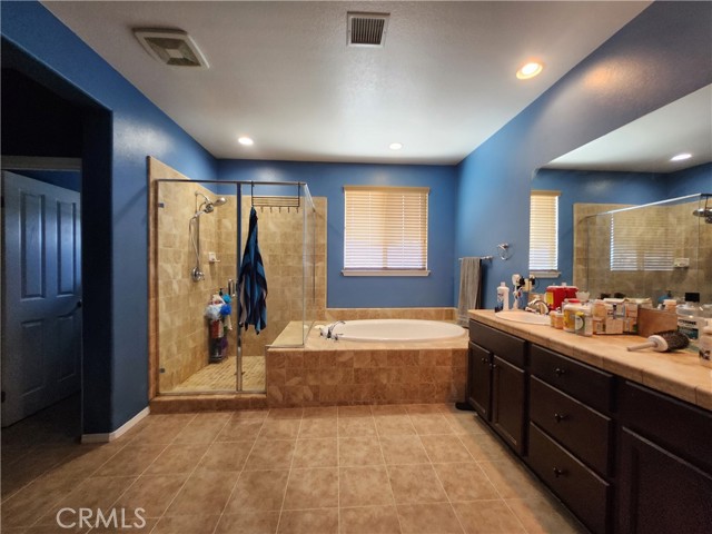 Detail Gallery Image 5 of 12 For 6984 Old Peak Ln, Corona,  CA 92880 - 4 Beds | 3/1 Baths