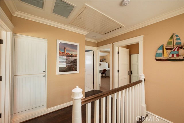 Detail Gallery Image 14 of 37 For 30 19th St, Hermosa Beach,  CA 90254 - 5 Beds | 4/1 Baths