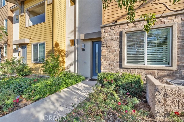 Detail Gallery Image 23 of 33 For 1038 Savi Dr #101,  Corona,  CA 92878 - 3 Beds | 2/2 Baths