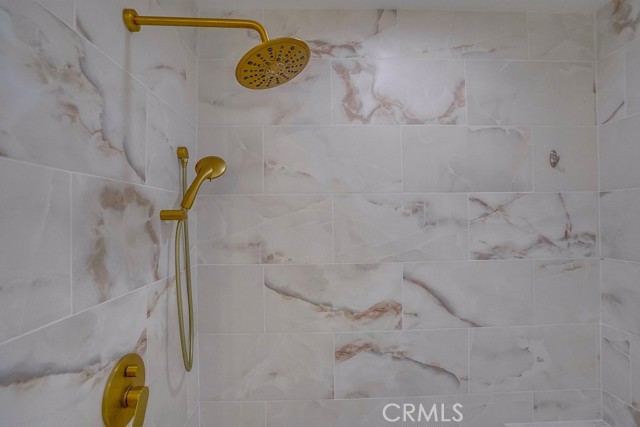 Detail Gallery Image 19 of 27 For 35 Raymond #404,  Pasadena,  CA 91103 - 2 Beds | 2/1 Baths