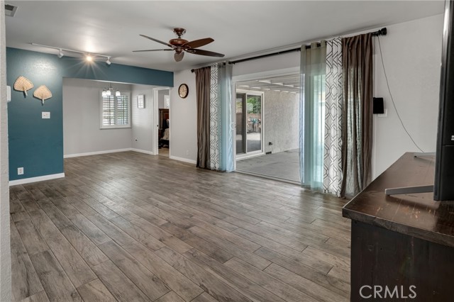 Detail Gallery Image 5 of 38 For 6303 Droxford, Lakewood,  CA 90713 - 4 Beds | 2 Baths