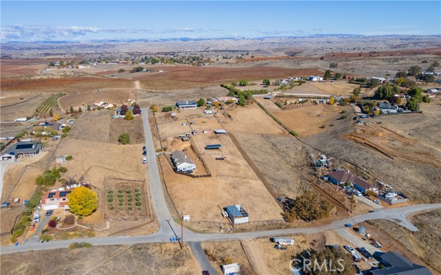 Detail Gallery Image 30 of 32 For 1690 Buck Way, Paso Robles,  CA 93446 - 4 Beds | 2 Baths