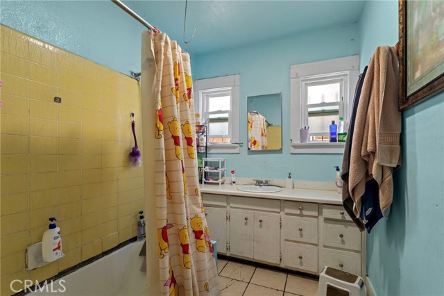 Detail Gallery Image 11 of 28 For 224 W 14th St, Long Beach,  CA 90813 - 4 Beds | 2 Baths