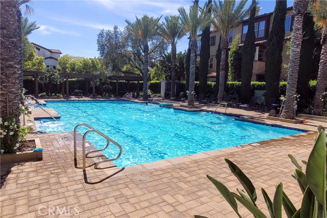 651 E Valencia Street, Anaheim CA: https://media.crmls.org/medias/30cd2a60-cc08-441a-8ce8-a7819bead916.jpg